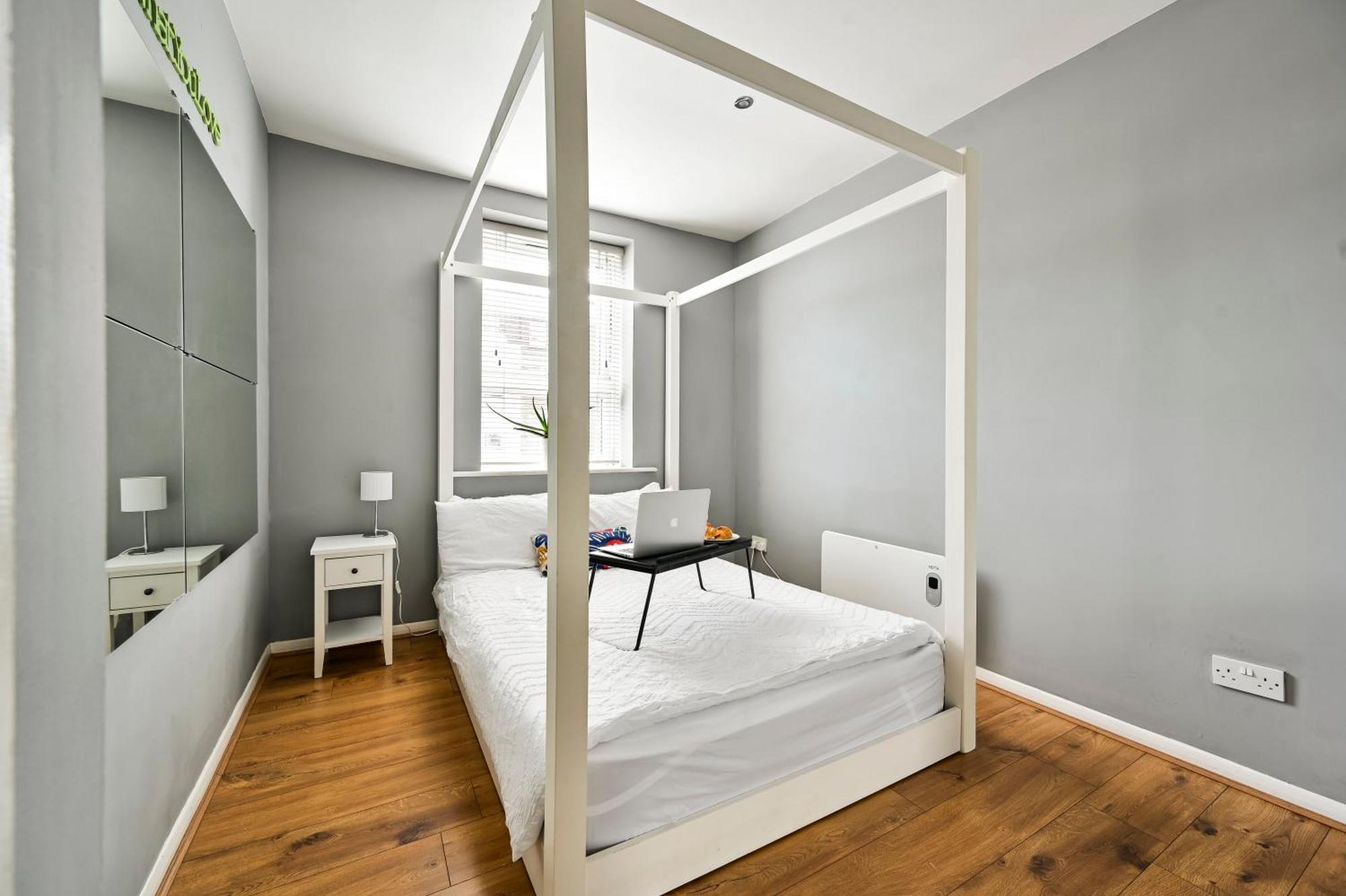 Apartamento Cosy 1-Bed E15, Sleeps 4, 1 Min From Tube Station Near O2 Arena Londres Exterior foto